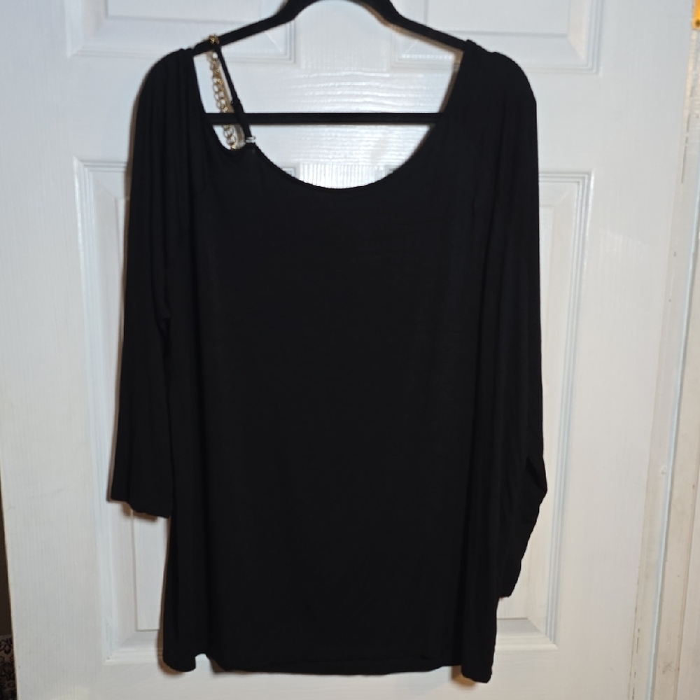 103 Torrid Womens 2 2X Elegant Black Long Sleeve Tee With Gold Chain On Shoulder - Picture 7 of 7